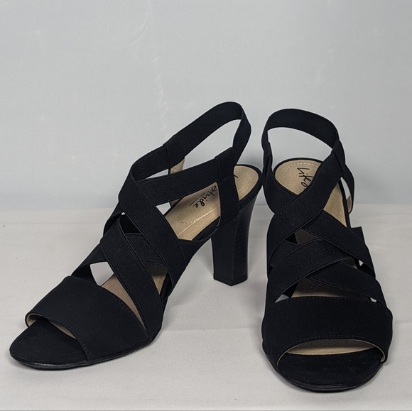 NEW Life Stride Womens Charlotte Heeled Sandal Sz 9.5 wide black - Picture 2 of 4